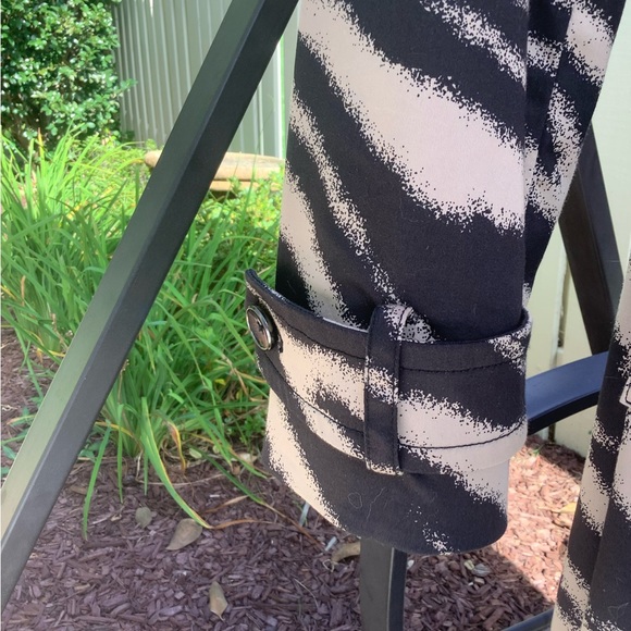 Anne Klein Sahara Trench Coat Tan/Black - Picture 6 of 7